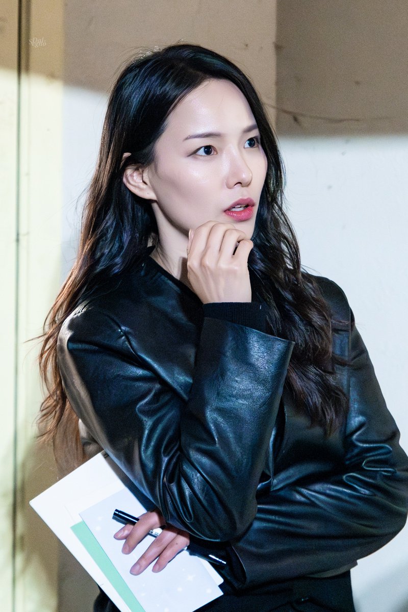 segno_rep's tweet photo. 260502 얼떨결에 종언 퇴근길
#이한별 https://t.co/IORxSd8fYD