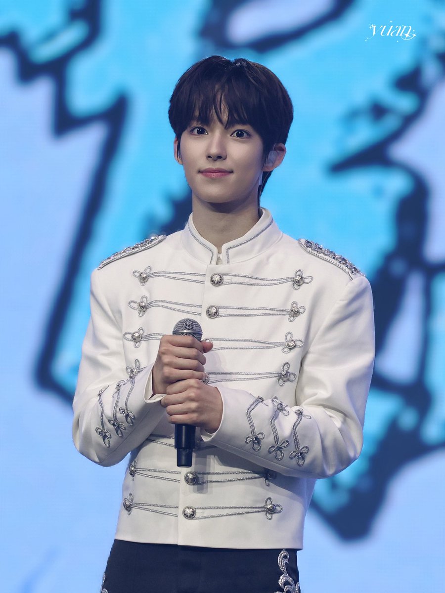 YUAN원_. tweet media