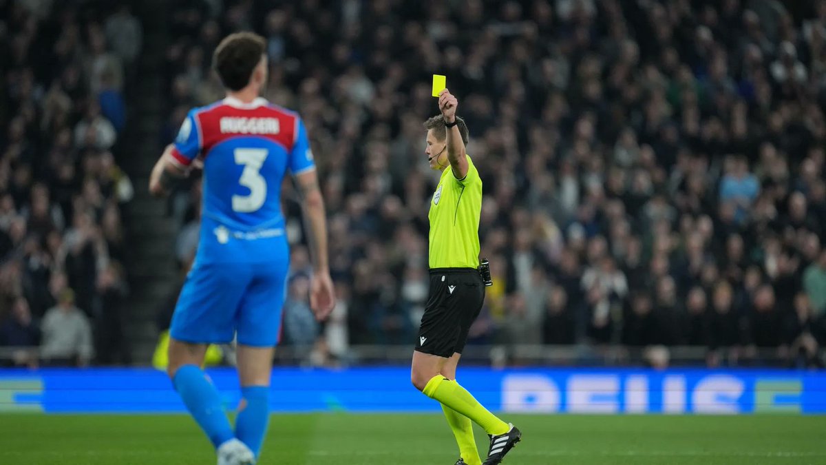 🇩🇪👮🏻‍♂️ Daniel Siebert arbitrará el Arsenal vs Atlético de Madrid en la vuelta de las semifinales de la Champions

▶️El Arsenal ha ganado los 3 partidos arbitrados por él.

▶️El Atleti no ha ganado ningún partido arbitrado por él: 2 derrotas y 1 empate.