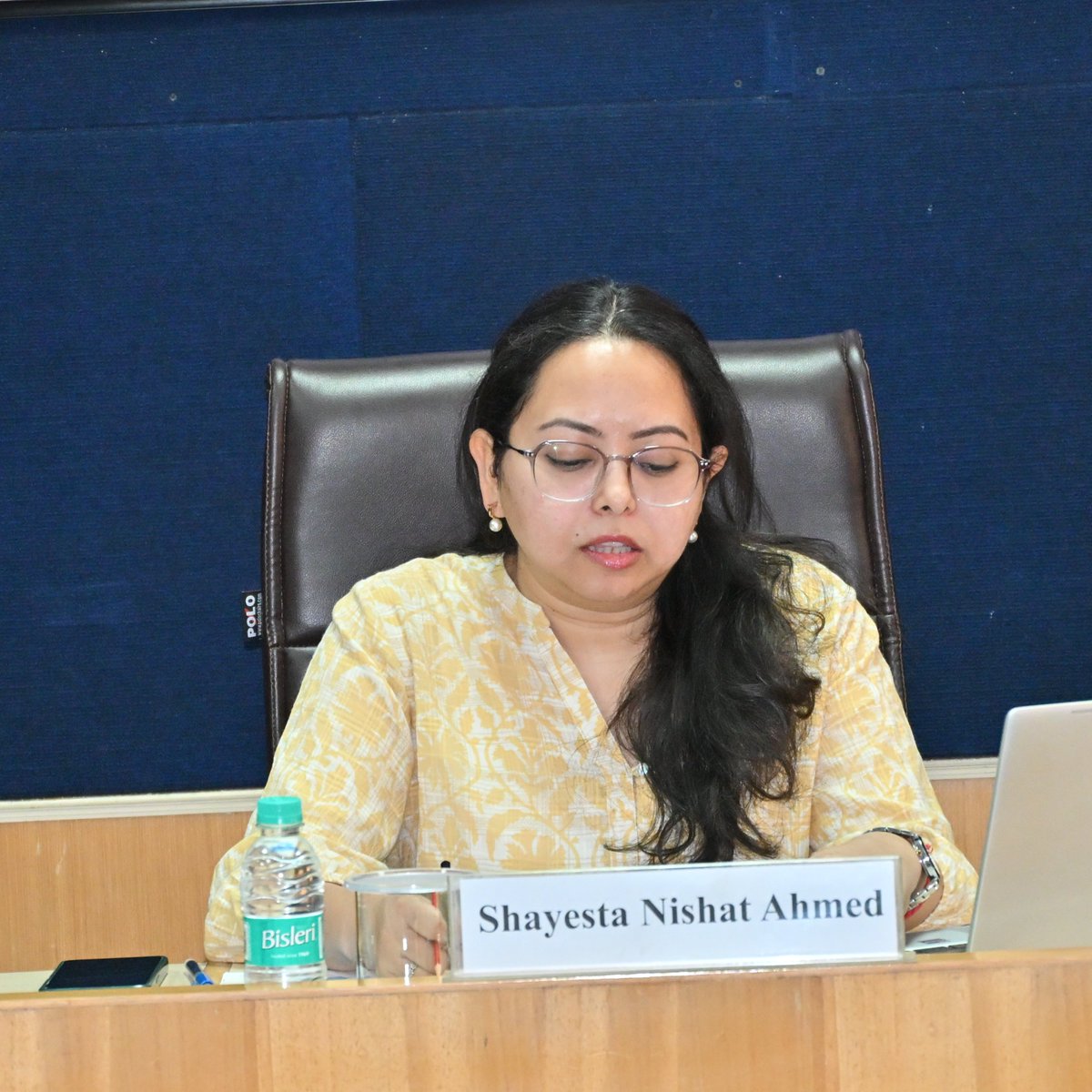 IDSAIndia's tweet photo. Dr. Ranjit Kumar Dhawan, Associate Fellow, Manohar Parrikar IDSA, spoke on “India – South Korea Cooperation in Arms Production &amp; Shipbuilding" at the Monday Morning Meeting. Dr. @shayesN chaired the session. @IDSAIndia scholars participated in the lively discussion &amp; Q&amp;A session. https://t.co/yIzcqSn76V