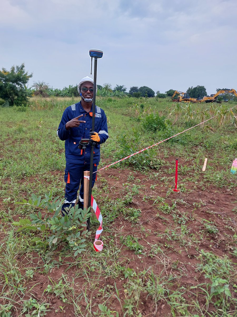 EagleCORS's tweet photo. Reach new heights with our top-notch GNSS receivers. #EagleCORS #comnav #landsurveying. 📞0789967990 / 0701170008 https://t.co/LrgPVoCJ0t