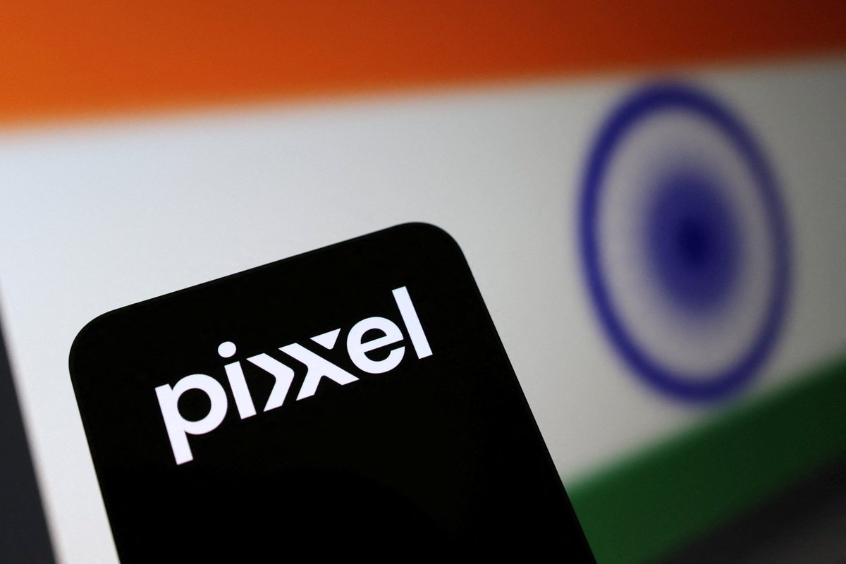 beatsinbrief's tweet image. Indian startup Pixxel to launch the country’s first AI-powered orbital data centre satellite, in partnership with Sarvam.

🇮🇳 Indian-built AI models to run on an India-built satellite, with both training and inference happening directly in orbit.

No dependence on foreign cloud