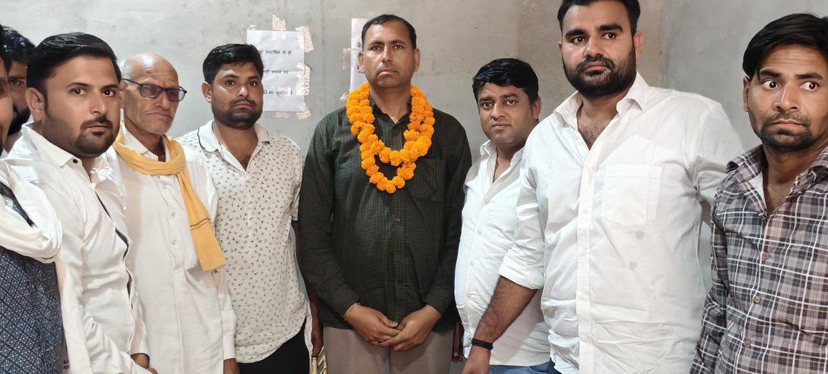 AshokPu76845682's tweet photo. संगठन बढ़ाओ-लोकतंत्र बचाओं अभियान 
जिला अध्यक्ष श्री गोपाल मीणा जी और पूर्व विधायक श्री वेद प्रकाश सोलंकी जी के निर्देश पर आज माधोराजपुरा ब्लॉक की सीमल्यावास-वाटिका, चंदलाई, तितरिया, और कुमारियावास पंचायत में कार्यकर्ताओ से विचार विमर्श करके इकाई अध्यक्ष नियुक्त किया ।
@Ved_Solan https://t.co/3yuQ6cavxN