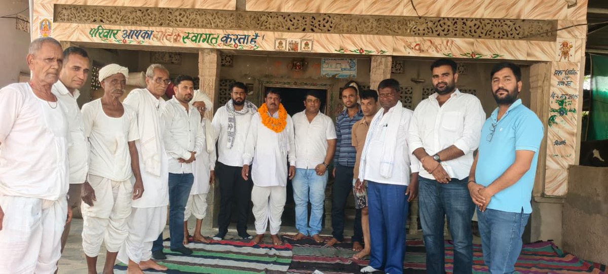 AshokPu76845682's tweet photo. संगठन बढ़ाओ-लोकतंत्र बचाओं अभियान 
जिला अध्यक्ष श्री गोपाल मीणा जी और पूर्व विधायक श्री वेद प्रकाश सोलंकी जी के निर्देश पर आज माधोराजपुरा ब्लॉक की सीमल्यावास-वाटिका, चंदलाई, तितरिया, और कुमारियावास पंचायत में कार्यकर्ताओ से विचार विमर्श करके इकाई अध्यक्ष नियुक्त किया ।
@Ved_Solan https://t.co/3yuQ6cavxN