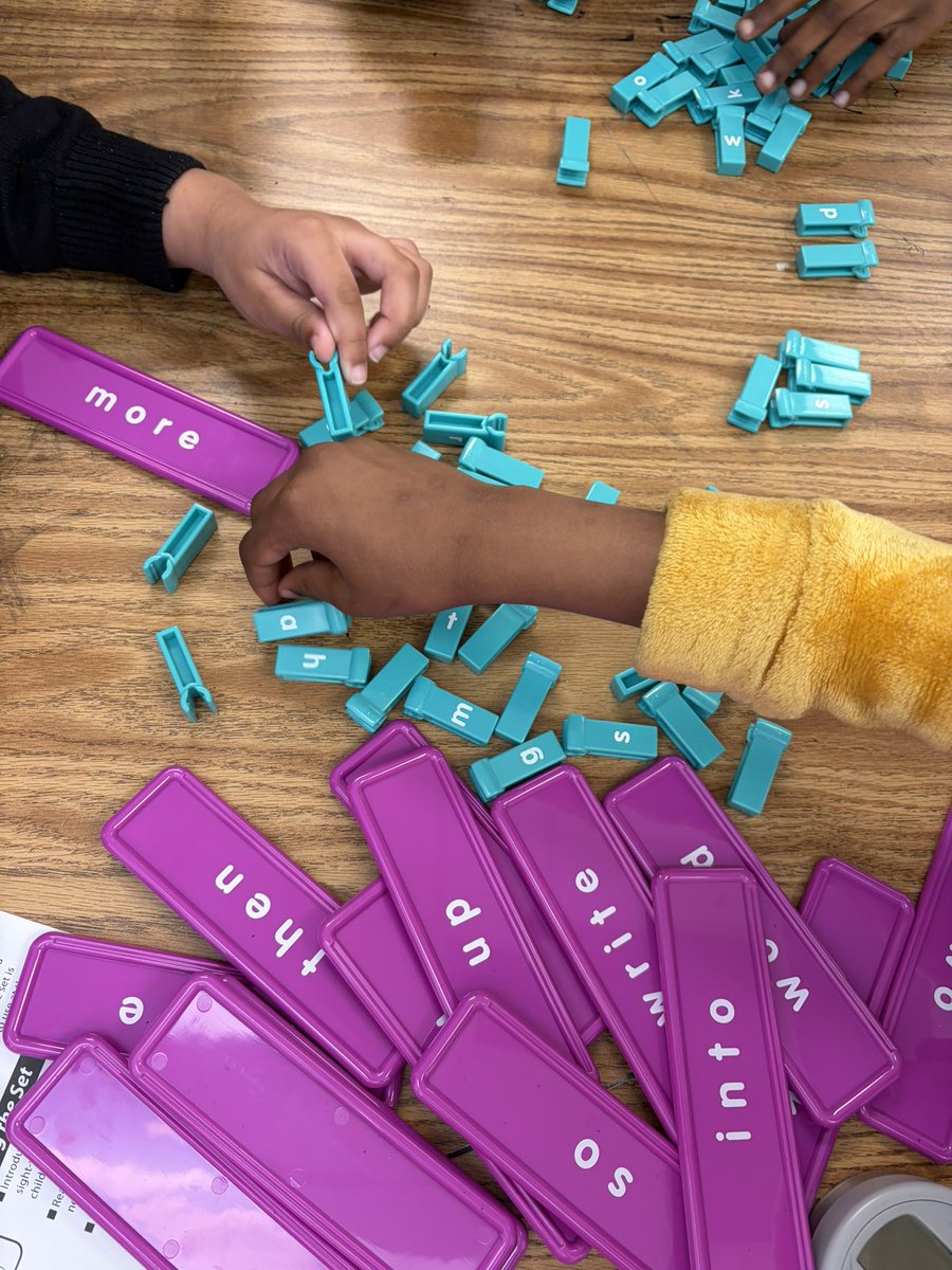 Jennife48140122's tweet image. Happy teachers appreciation week!!! 

There is so much we do that people dont know.   Praying we al have the strength to finish out this year. 
Thank you for looking at my list for my K-3rd grade scholars. 

 #Autism   #clearthelists 
 amazon.com/hz/wishlist/ls…