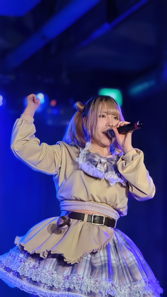 __tetsuya11's tweet photo. 2026.05.04 秋葉原COSMIC LAB
［無銭RUN］アイドルノミカタVol.106

𝐂𝐫𝐚𝐳𝐲 𝐅𝐚𝐧𝐭𝐚𝐬𝐲
💜#ファントム・オブ・ザ・リア ( @CF_RiA )
💚#タベレナーイ・グミ ( @CF_GUMi )

京歌さんの代わりに #クレファン 応援した笑😆2月に招待してもらったライブ依頼でした‼️初チェキも撮ったよ📷 https://t.co/c8JfDfBZNk