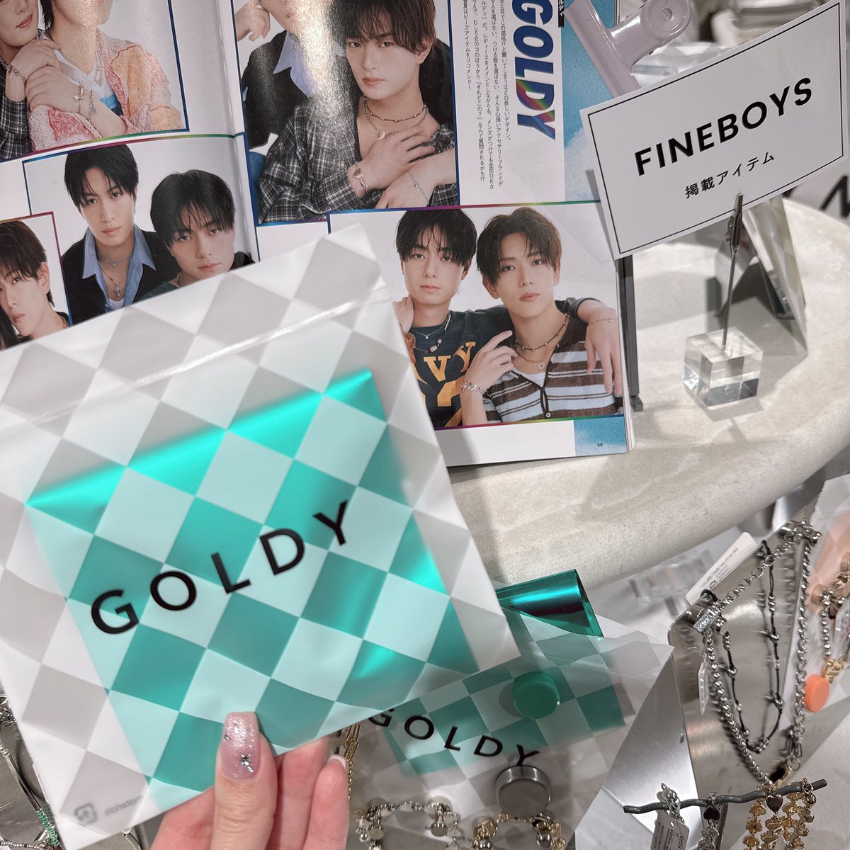 sei_____4's tweet image. GOLDYの店員さん、レジ並んだ時点でメンカラ緑の袋で大丈夫ですか？😊ってにこにこ聞いてくれて本当に嬉しかったんだよねぇ💚(*ˊᵕˋ*)
深田くんとおそろを買おうとしただけで察してくれたの🙂‍↕️

#FINEBOYS ＃ファインボーイズ 
#ルミネエスト新宿 #ルミネエスト 
#ACEesとオソロイしようぜ
#ACEes