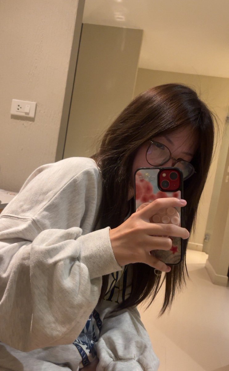 비 tweet media