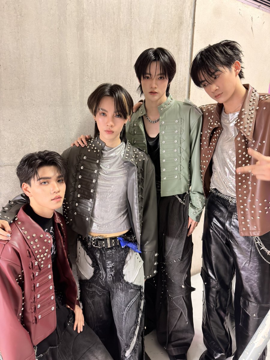 SeikYin23573's tweet photo. 👀 ผมไม่ได้จิ้มนะครับ (นิดชชนึง)
#DMD_Trainee https://t.co/0Jiq8LquVK