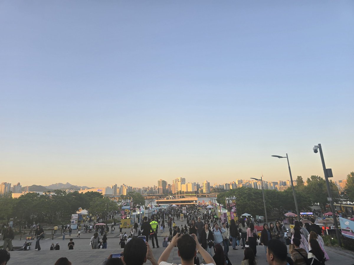 오늘 평일이잖아
왜 사람 많아
왜 사람 많아ㅏㅏㅏㅏㅏㅏㅏㅏㅏㅏㅏㅏㅏㅏ