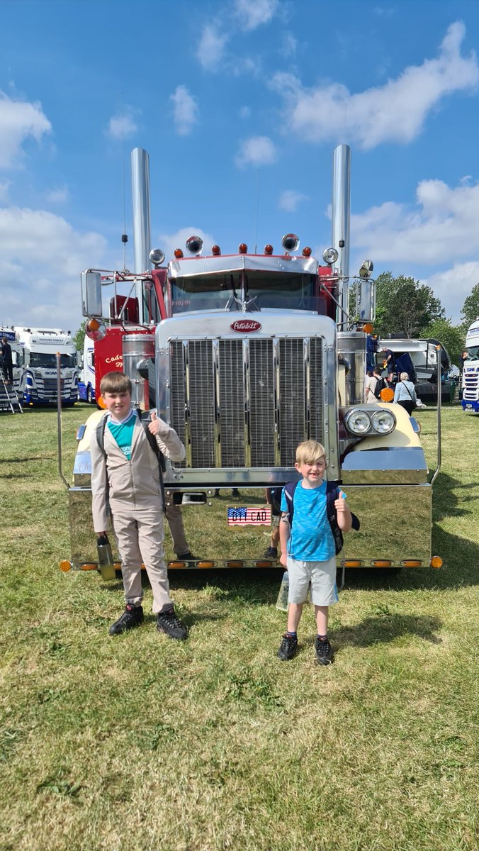 Moneypenny0072's tweet image. What an EPIC weekend 😊😊😊😜
Truckfest with the boys (nephews, mates sons)❤️❤️
Ibiza Symphonic 
Random guy in the video 🤦🤣🤣🤣
#bankholiday