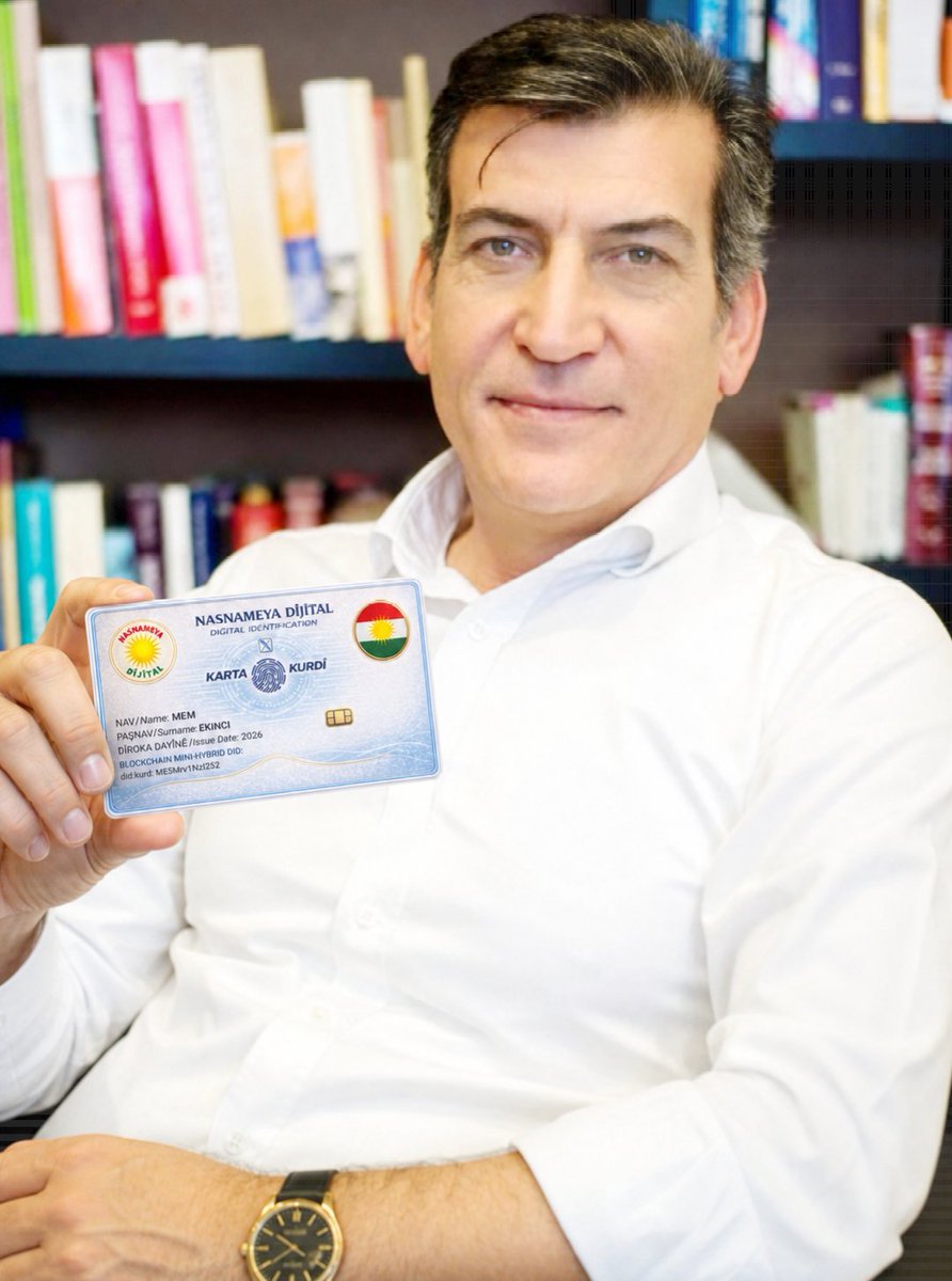 rojtevkurdi's tweet photo. Em ji çalakvan û zanyarê siyasî, mamostayê rêzdar Mem re serkeftin dixwazin.

Di vê serdema dijîtalê de, êdî divê em xwe, bi nasnameya xwe bidin naskirin. Ev mafekî me yî xwezayî û hiqûqî ye! 

@msafiekinci 

https://t.co/BpHYDtLRiQ 

#Kurdistan #blockchainkurds #digitalID https://t.co/15z54E0h6Z