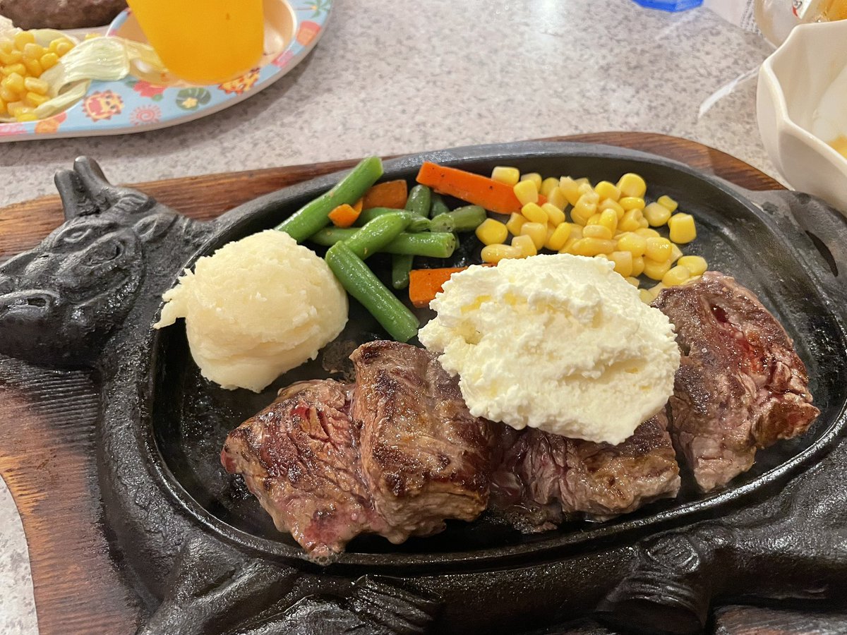 ステーキがうまい！