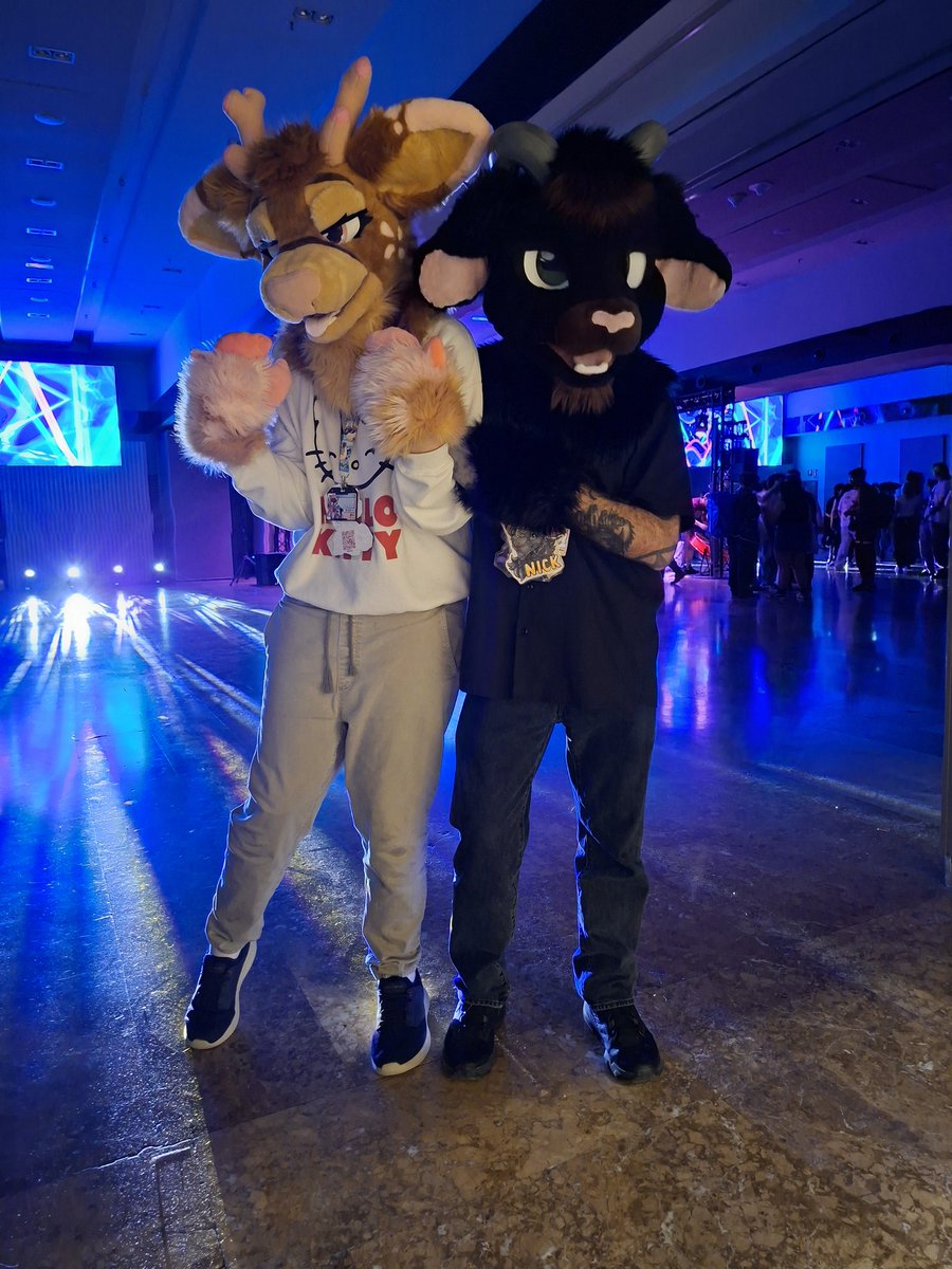 Pink_Deer_Mochi's tweet image. 🦌🐐

🐐: @NickSatha 

#furryfandom #furry #fursona #fursuit #furryconvention #ibercon