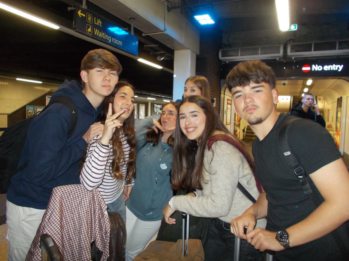 Colegio Irlandesas Loreto tweet media