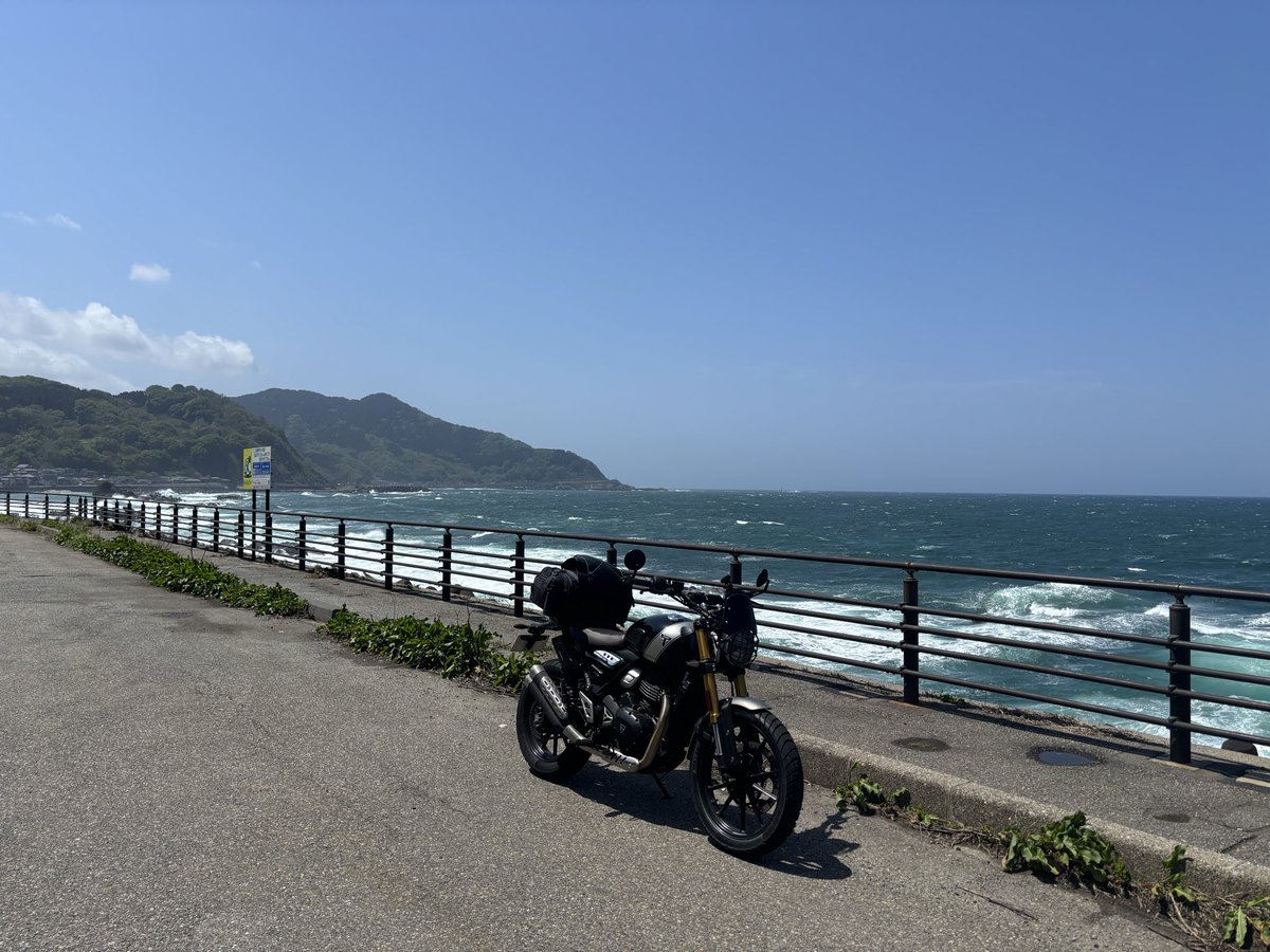 boso0329's tweet photo. 無事帰宅。GWは人の少ない東北がお気に入り。今回のテーマは温泉巡り。八森温泉、乳頭温泉、玉川温泉、蔵王温泉、高湯温泉、土湯温泉を堪能しました。自然いっぱい。里山満喫。海と山も最高でした。3日で1700キロ弱。楽しかった😄 https://t.co/2J1OV39QDB
