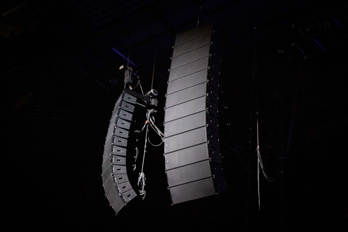 MartinAudioLtd's tweet photo. DISPLAY-optimised, stage tested and ready to perform night after night, Wavefront Precision is the choice for touring professionals.
Discover why Wavefront Precision is the system crew's trust: https://t.co/kmh3AII6mm
@Solotech_UK / #22live / @SouthWestGroup
#HaveYouHeard https://t.co/W66rR6yH5H