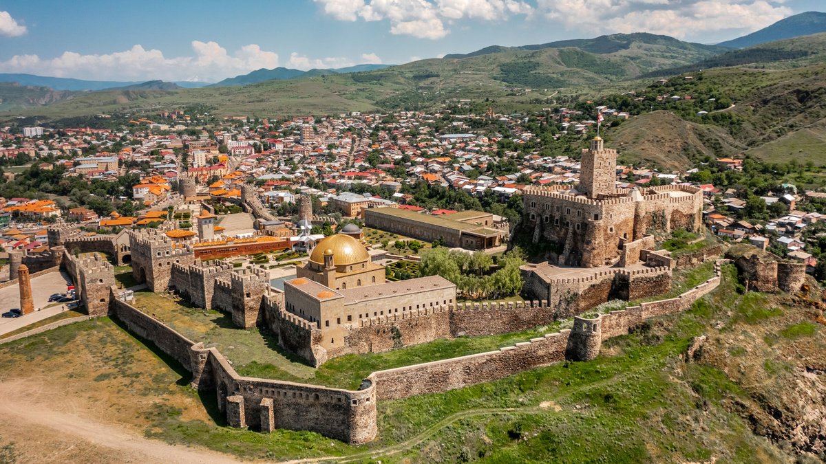 lookforplace's tweet photo. #Rabati #Castle #Akhaltsikhe #Georgia https://t.co/7SY01j0kiI