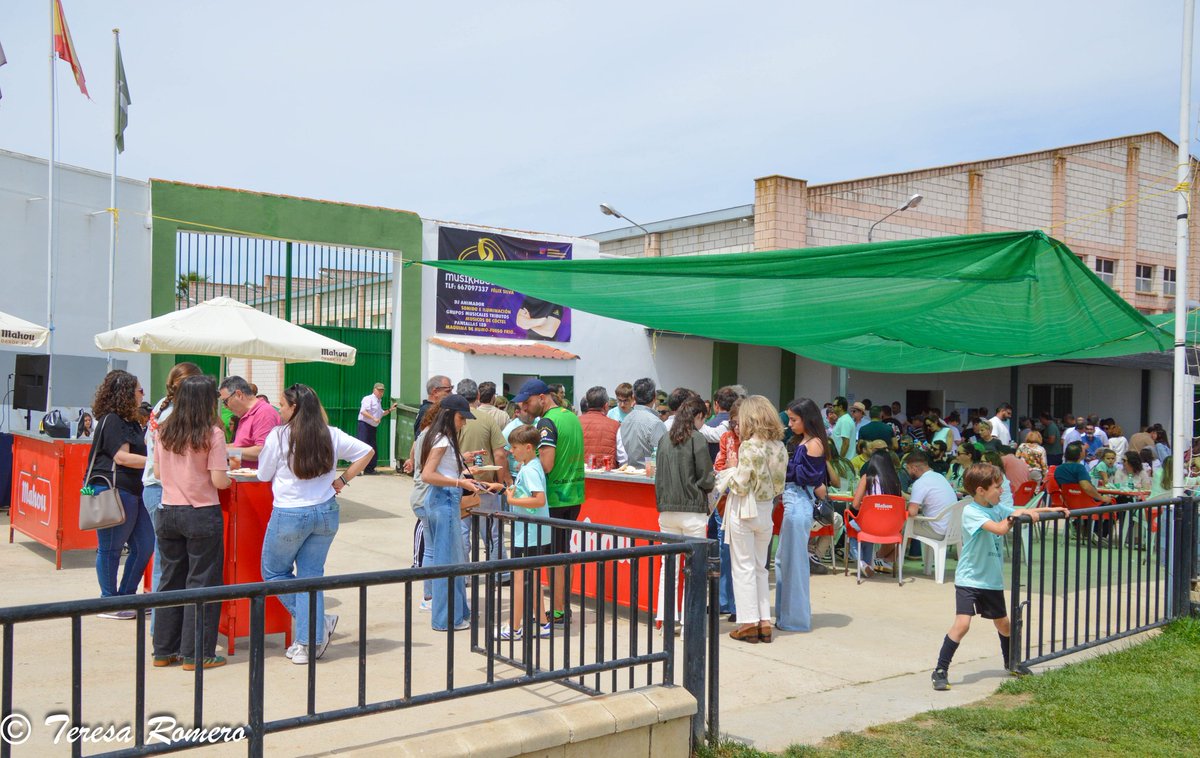 📸 En el siguiente enlace, podéis ver las fotos que hizo Doña <a href="/Teresaromeroo_/">Teresa Romero</a> durante la presentación de categorías, partido y posterior fiesta del pasado Viernes día 1 de Mayo. 

photos.app.goo.gl/BURMbwgVqqBbtP…