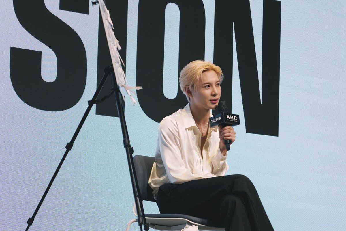 러브 tweet media