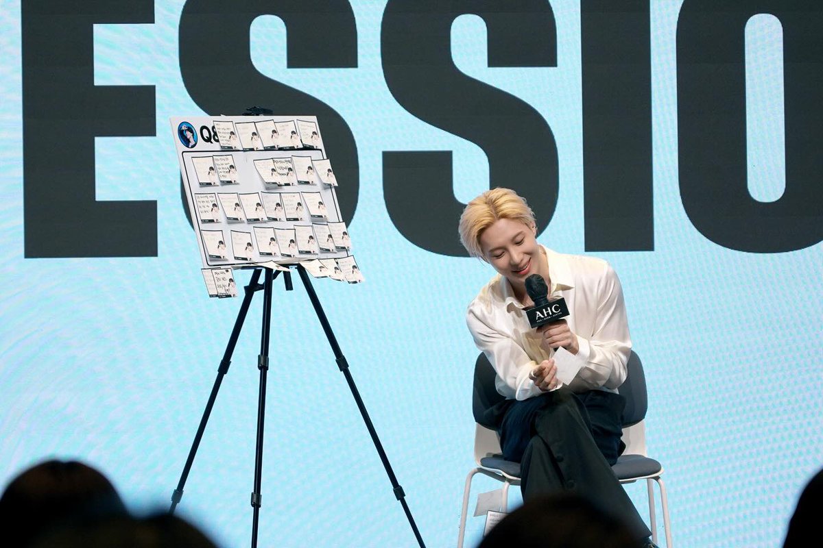 러브 tweet media