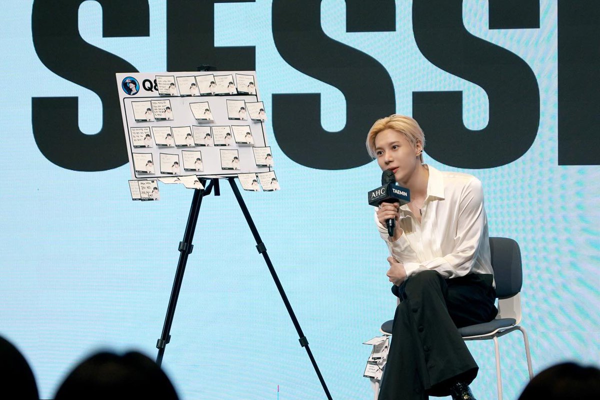 러브 tweet media