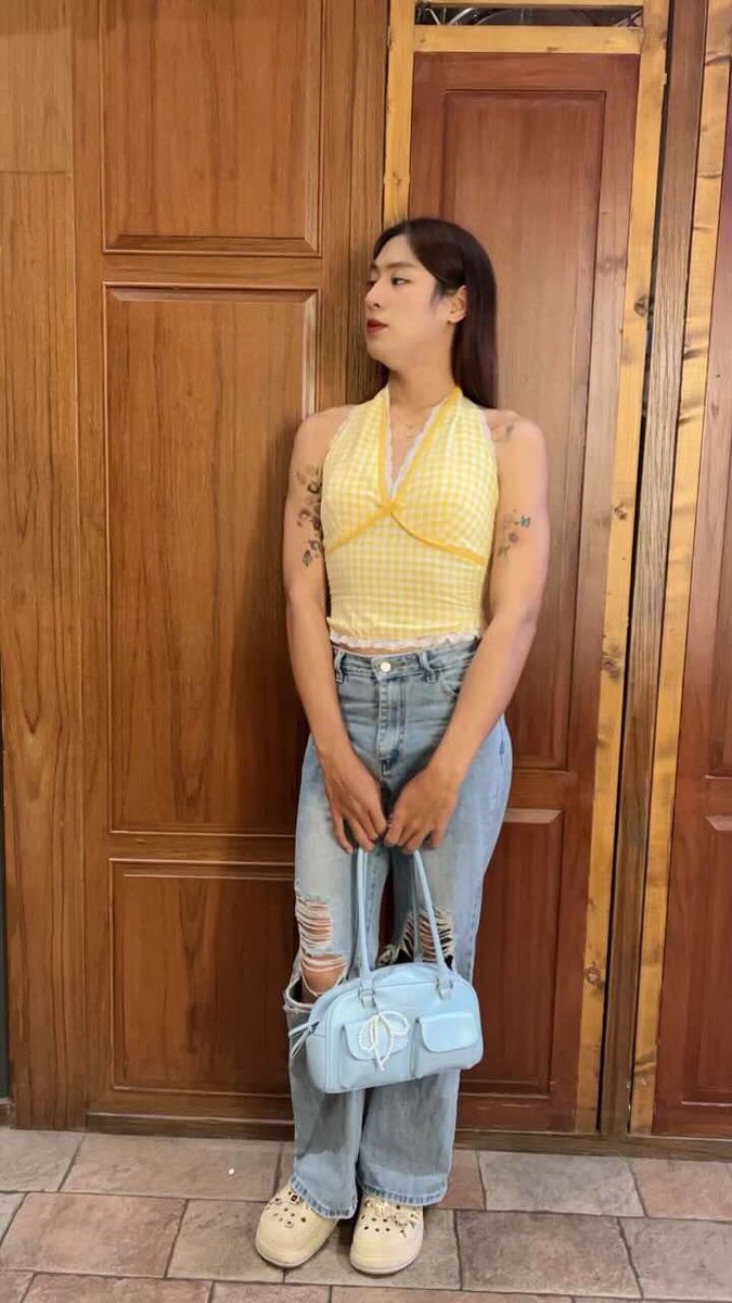 Fay สาวสองนะคะ tweet media