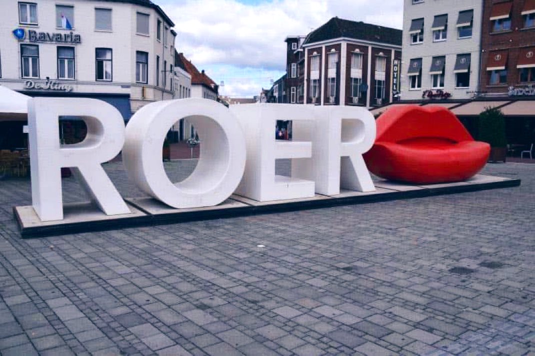 No Context Dutch 🇳🇱 tweet media