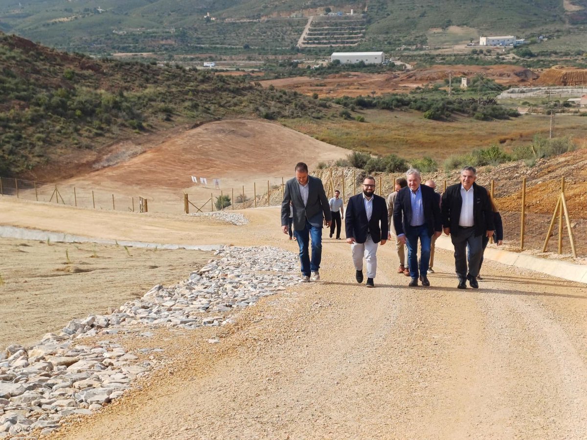 EFE_Murcia's tweet image. El Gobierno de la Región de Murcia finaliza la restauración del depósito minero San Cristóbal I en Mazarrón para evitar la llegada de 4.400 toneladas de metales pesados al entorno natural. Inversión: 1,5 millones. #Murcia #MedioAmbiente