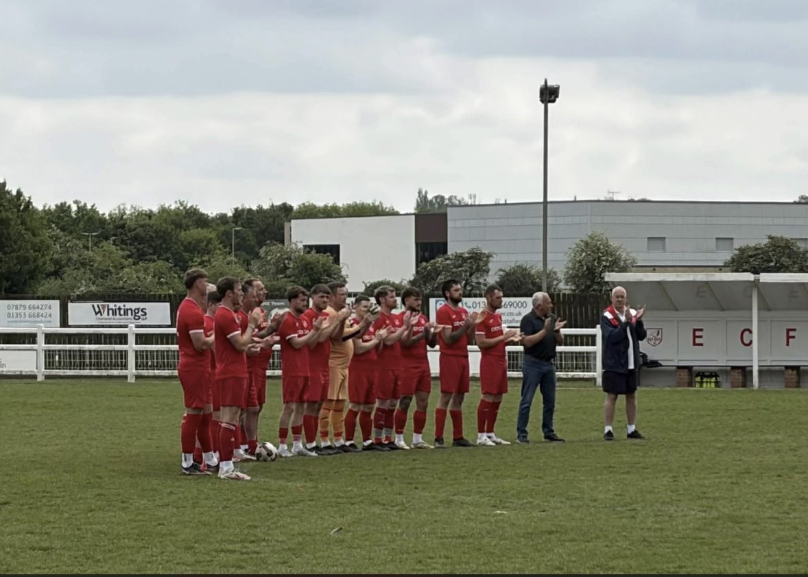 Gayf10's tweet photo. Cracking day yesterday at @ElyCityFC raising money for @CR_UK nice to get the boots back and play with and against some top lads 🔴⚪️💪🏼 #foryoucreaky https://t.co/FwrZyTt5mQ