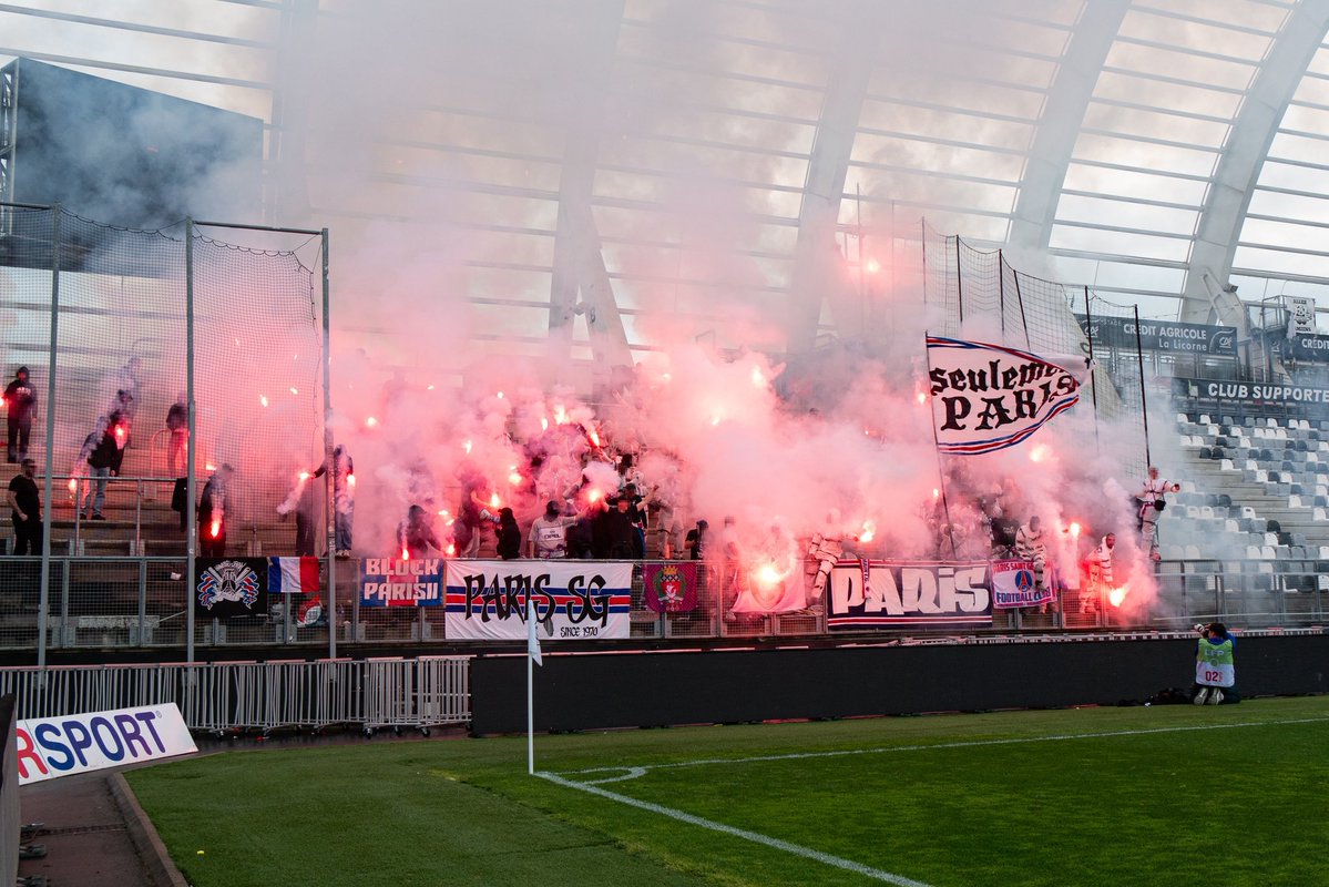 Parisiens & Supporters tweet media