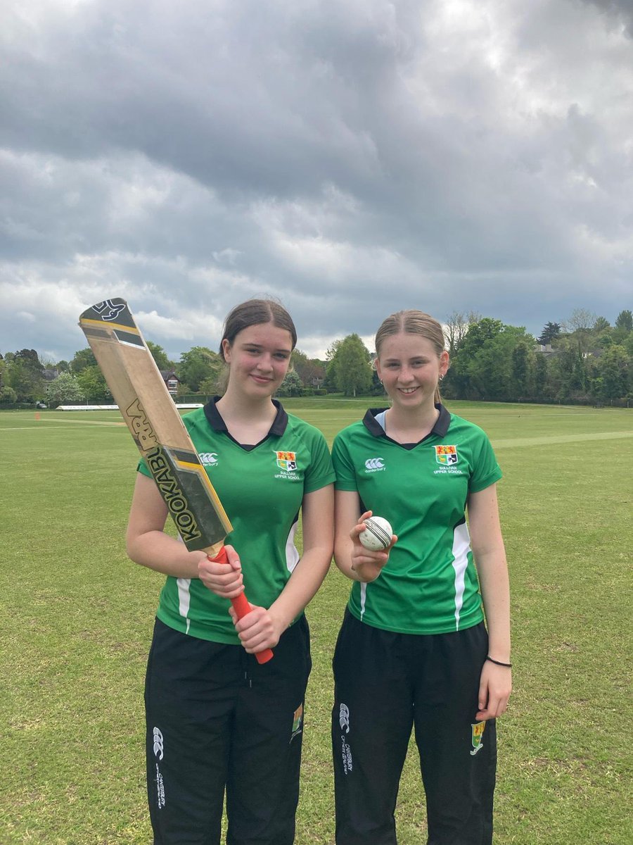 SullivanCricket's tweet photo. Well played to the U15 Girls with a nail biting 6 run win v @wallacesport on Saturday 2nd at Seapark, Holywood. Katie Bond continuing her great run of form with 53 retired and Emma Kennedy with a hat trick #GoSharks https://t.co/6EmKaSnF8q