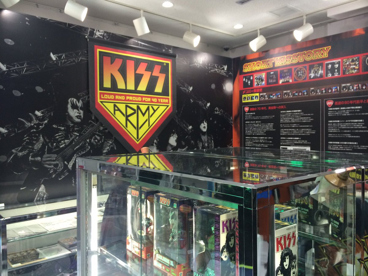 80's Rock Bar FREAK大阪80年代専門HEAVYMETAL BAR🤘 tweet media