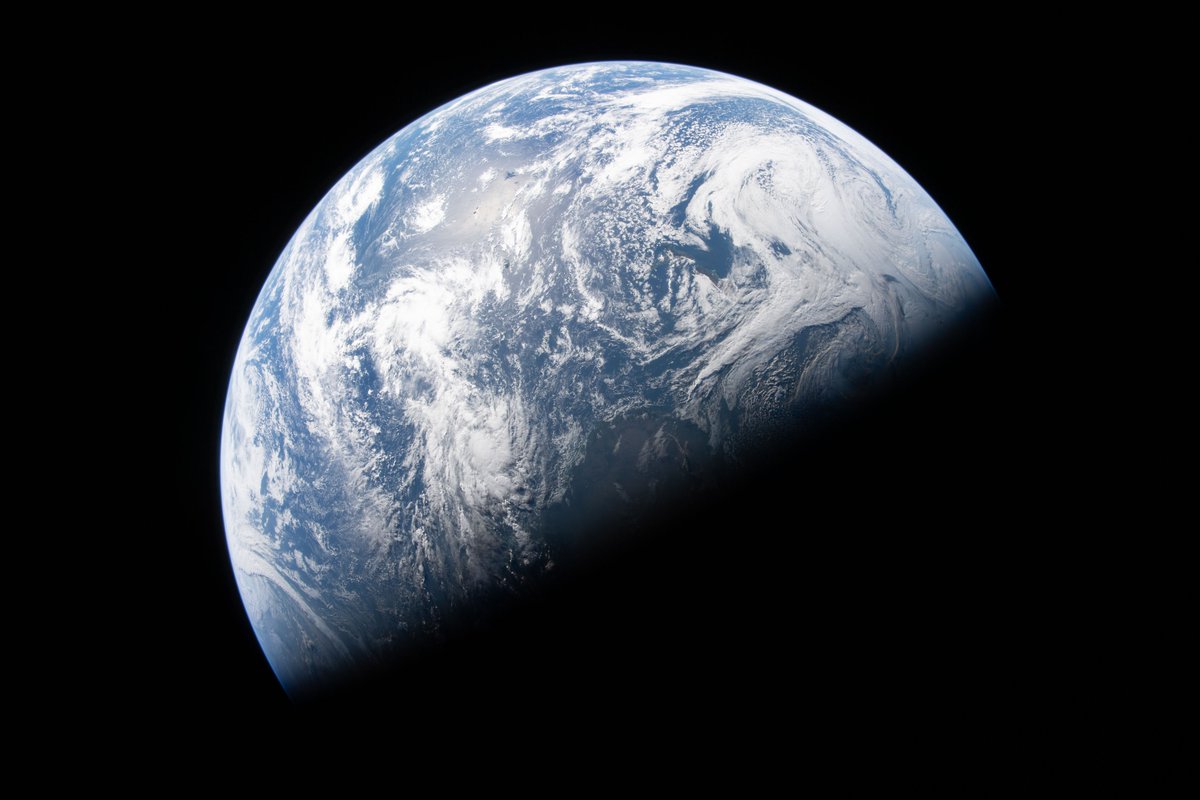 Astropics tweet media