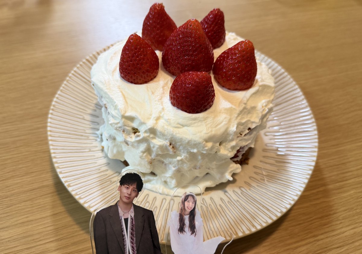 百合 tweet media