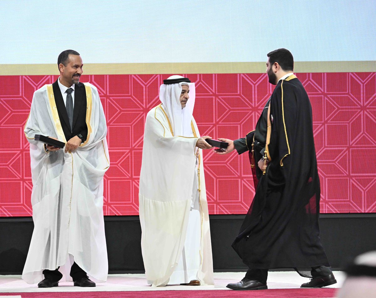 جامعة قطر tweet media