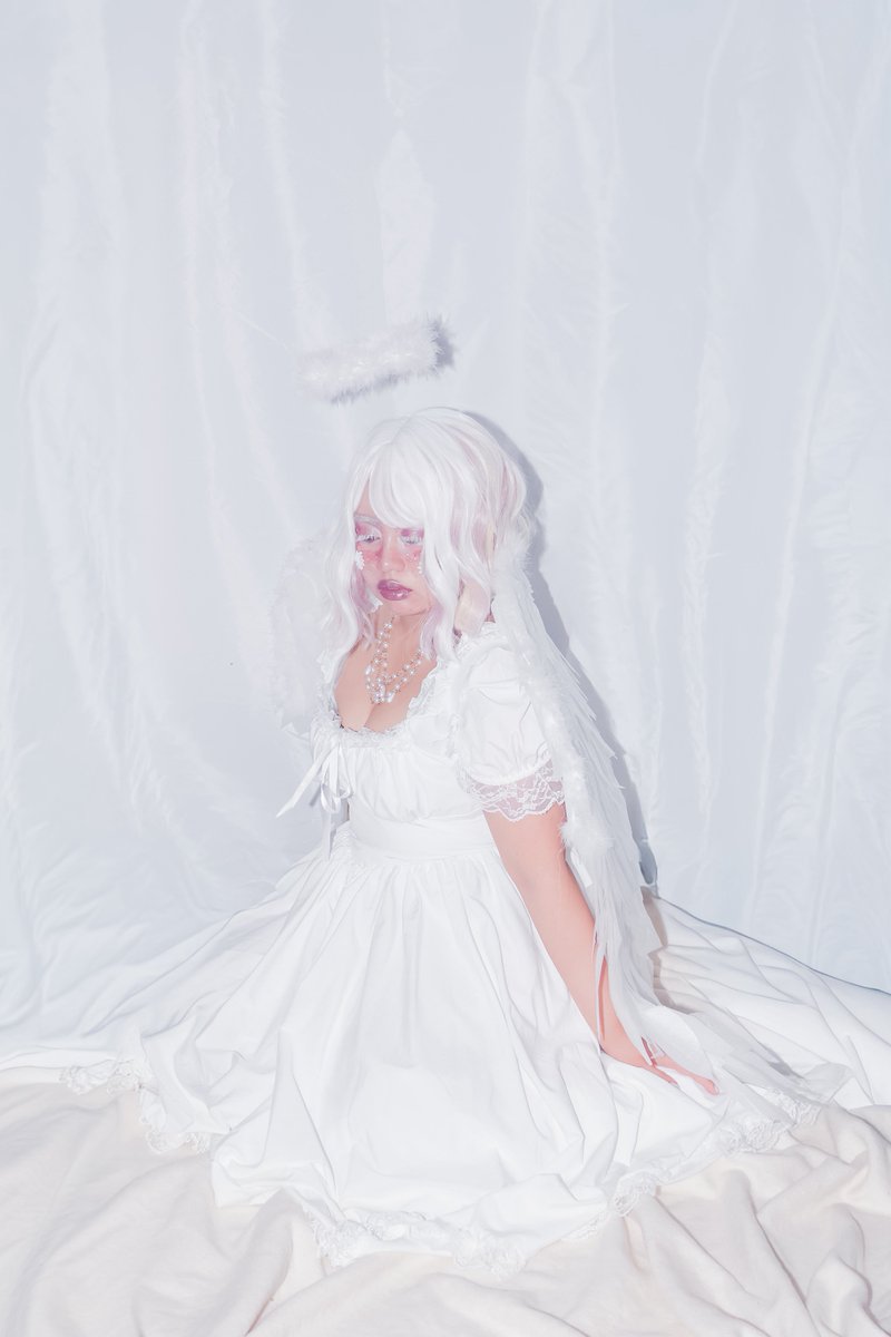 ainoangeli__'s tweet image. #selfportrait
