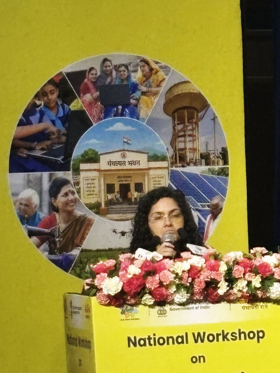 MoJSDDWS's tweet image. At the National Workshop on Panchayat Development Planning, Sh. Y. K. Singh, Director, NJJM and Smt. Kritika Kulhari, DS-SBM(G) represented @MoJSDDWS.

#JalJeevanMission #SwachhBharat #PanchayatiRaj 

@PMOIndia @CRPaatil @VSOMANNA_BJP @mopr_goi @MoRD_GoI @ashokkmeena