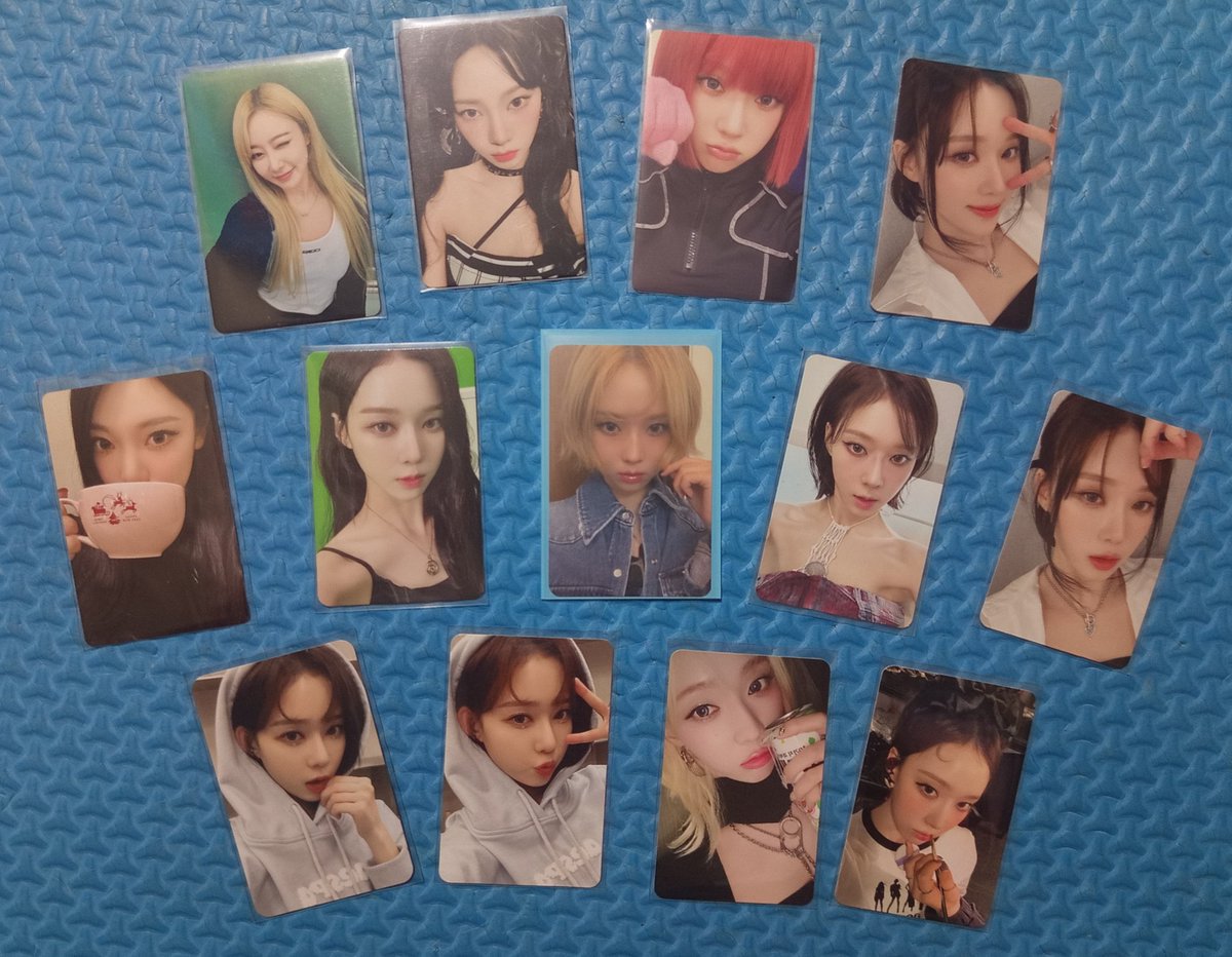 ggggdsdb's tweet photo. @jvngwonne aku ada ini sih kak, kalo collect dari lama mungkin yg blm dipunya yg kanan itu, yg kiri harusnya dah punya sih ya https://t.co/6S0Luyb9tr