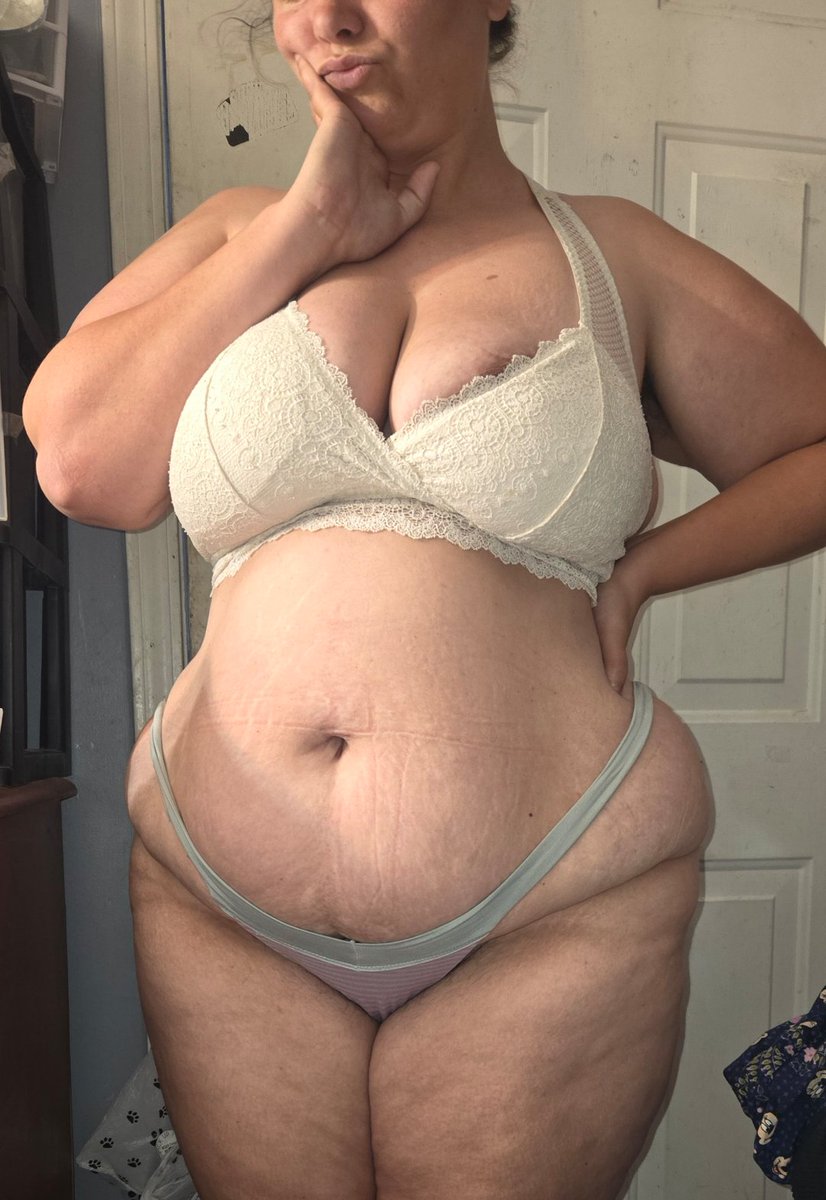 Abigail Gray | BBW Content Creator | B-Day 4/4 🎂 tweet media