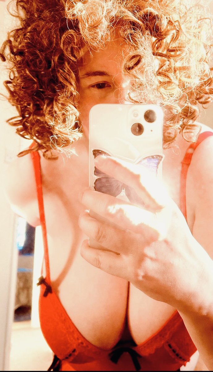 Lucia 🦊🧡 tweet media