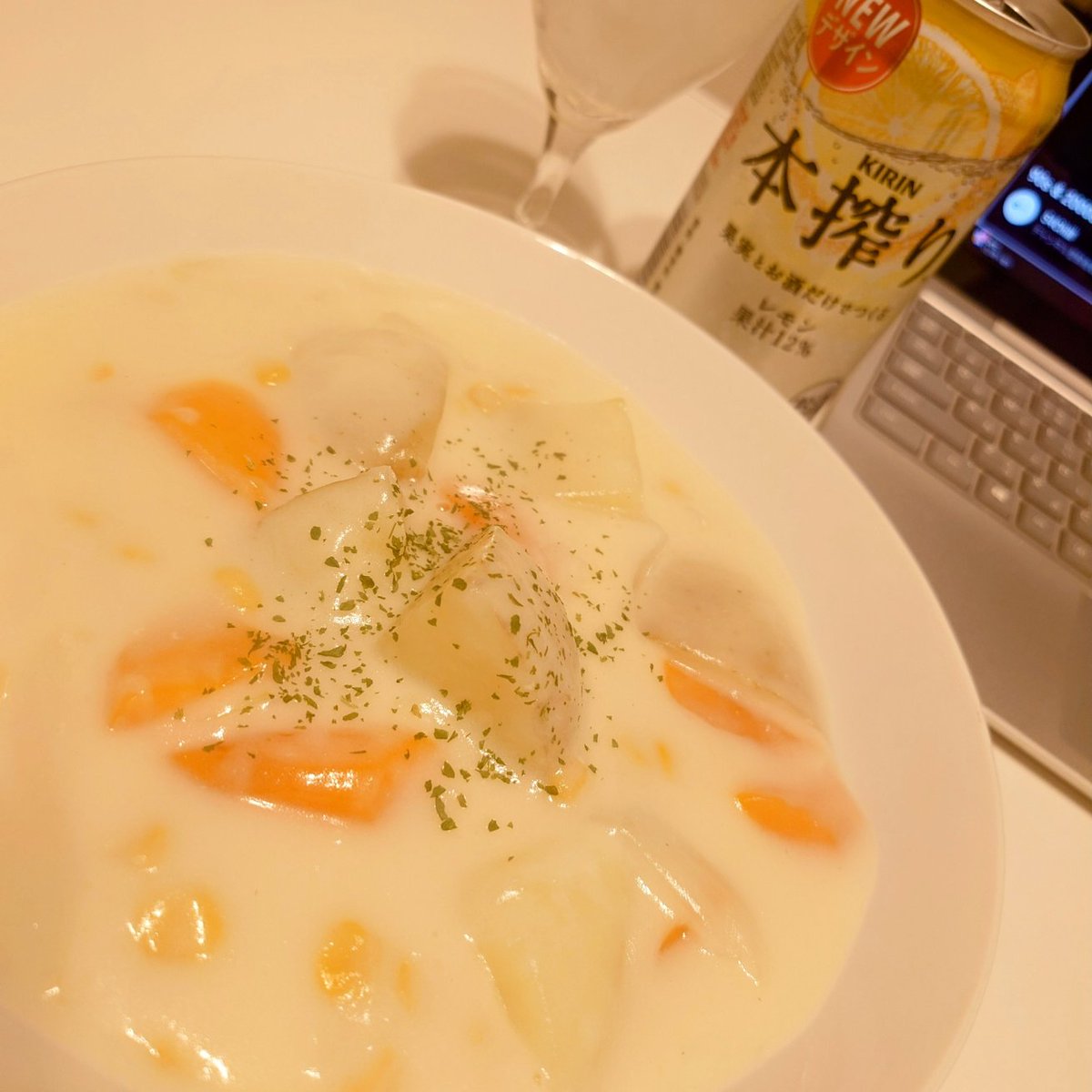 エビ天 tweet media