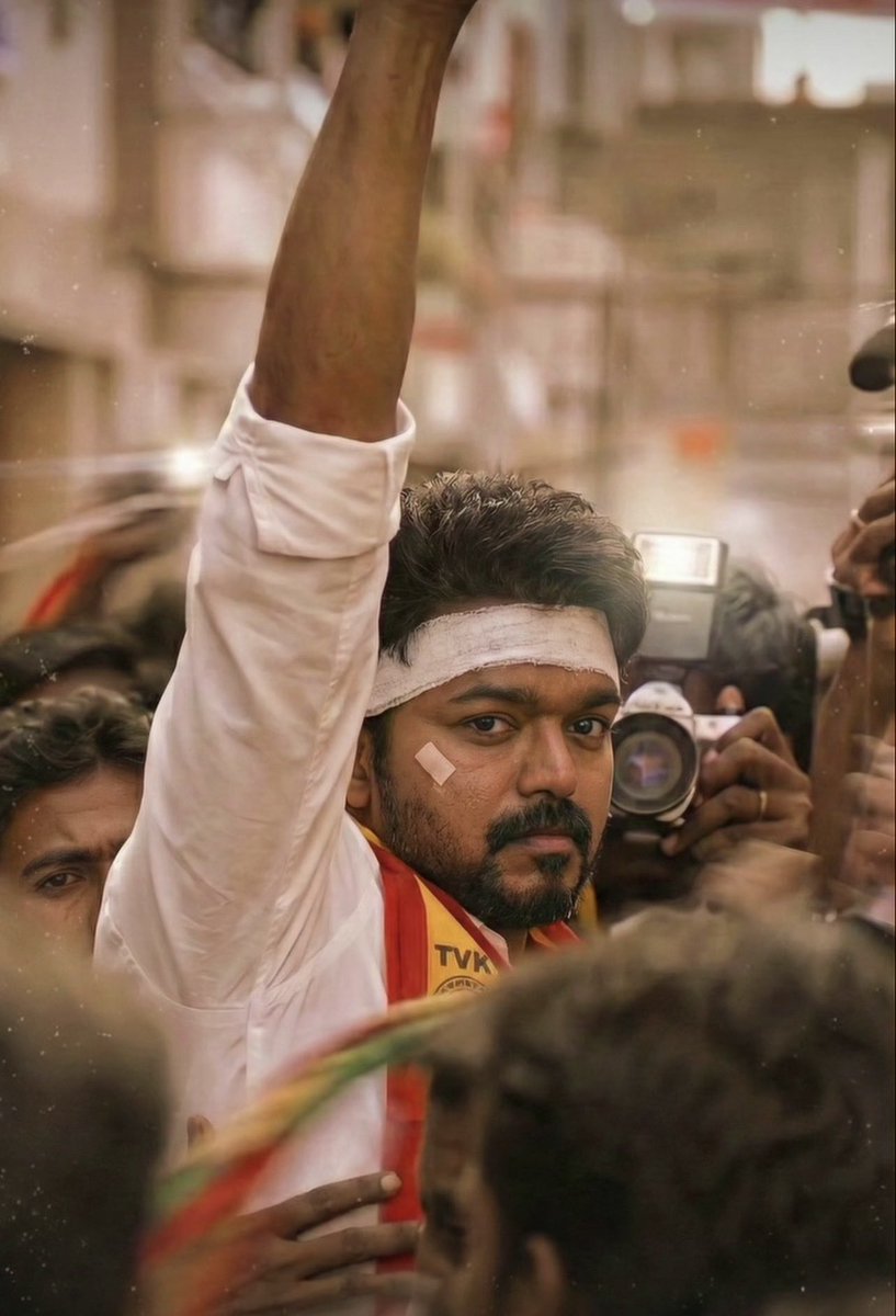 sabu92's tweet photo. Annan vanthutaru😍

Inimey enga Annan oda aatam thaan 😎

#TVKChiefVijay #CMTNVijay #ThalapathyVijay https://t.co/xoN4P6kNEJ