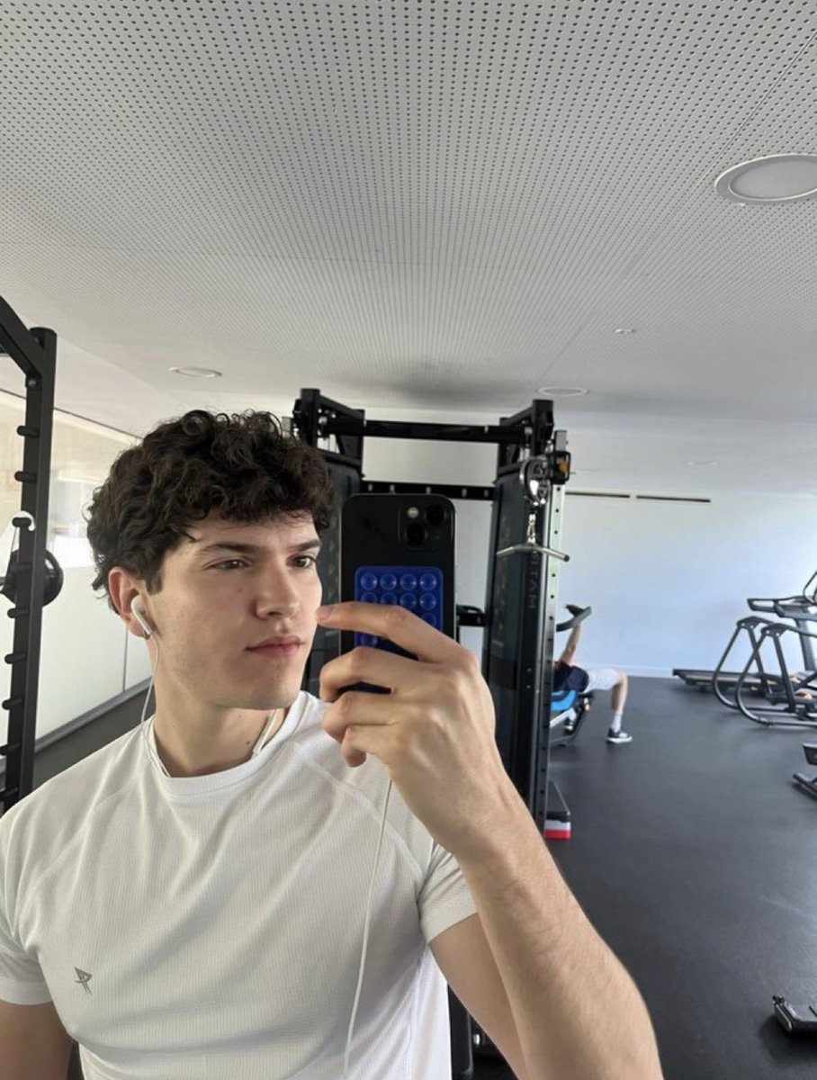 Míriam 💙 tweet media