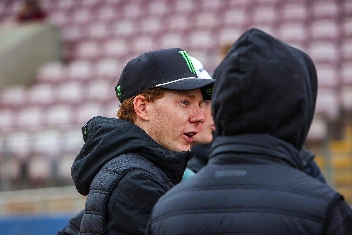 TheAces's tweet image. 🔢🤔

Score predictions for #BELNOR❓

🆚 @FoxesSpeedway 🦊
🏆 ROWE Motor Oil Premiership
🏟️ National Speedway Stadium
⏰ Tapes up - 12pm
🎥 Stream ▶️ bvtv.live

📸 Brett Thurlow
#britishspeedway #Manchester♣️