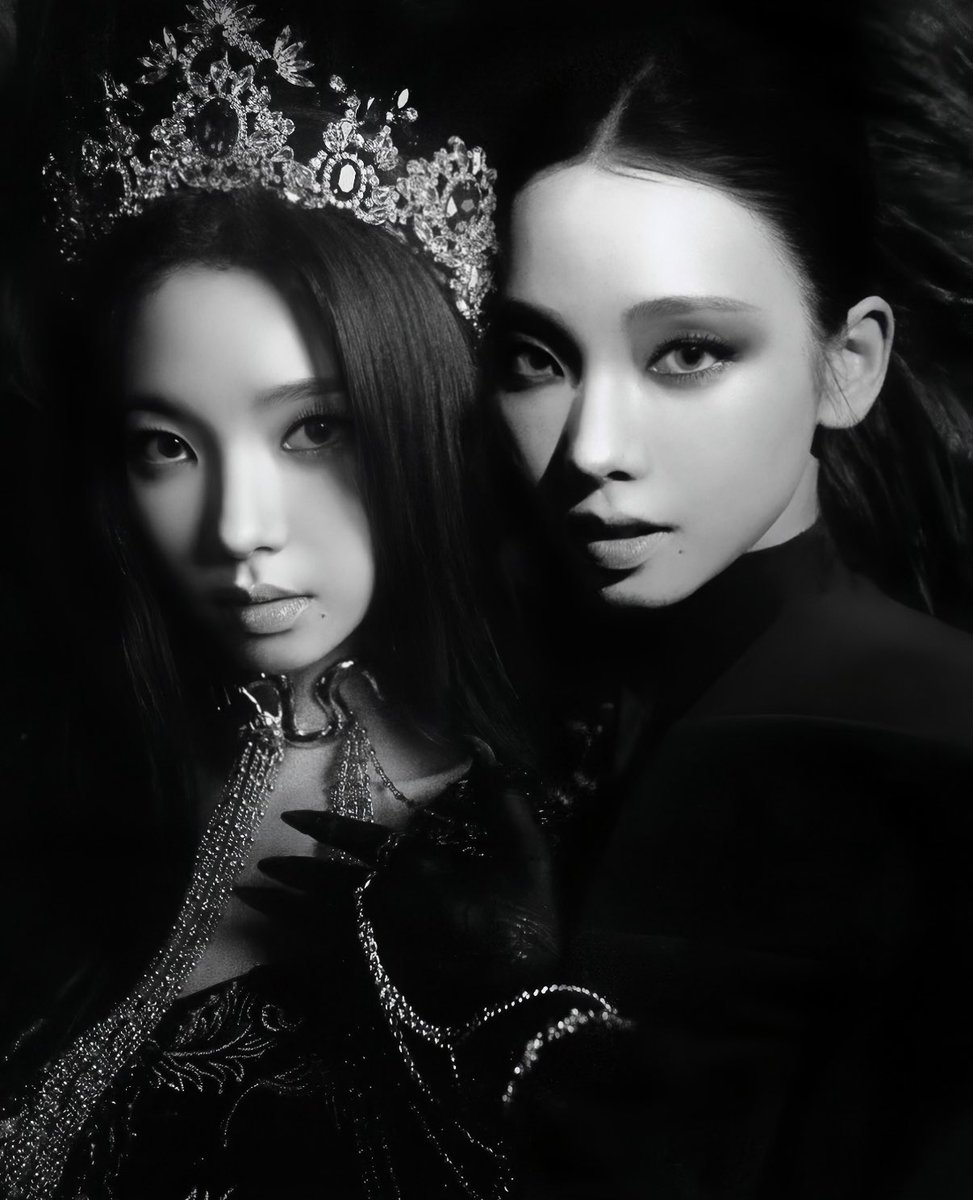 rina11_jm's tweet photo. 🐍

#카리나 #Karina 
#에스파 #aespa 
#エスパ #カリナ #柳智敏 https://t.co/N550Za34YX