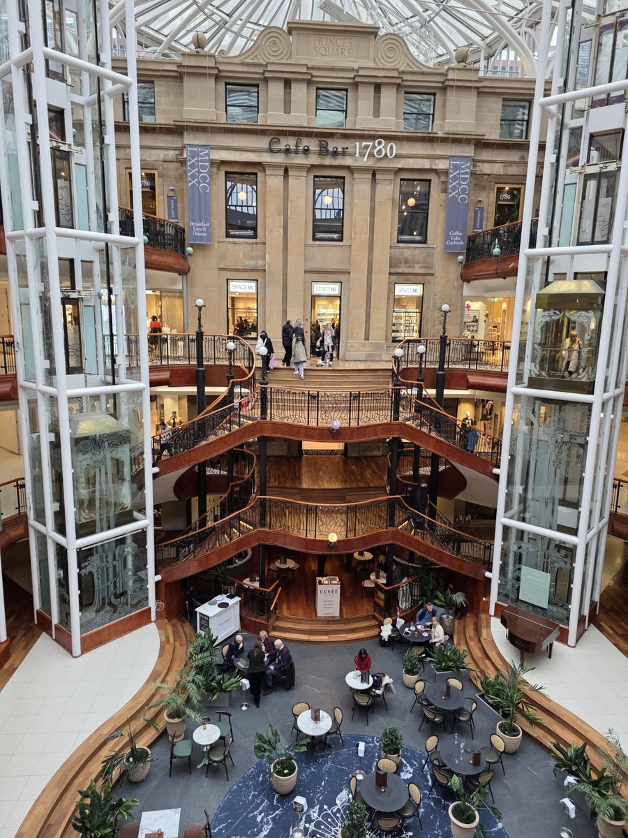 scotland_100's tweet image. Princes Square in Glasgow might be one of the most beautiful shopping centres around ✨

📸 Marion Leslie 

#100Scotland #travel #adventures #scotland #scottishhighlands #VisitScotland #scotlandisnow