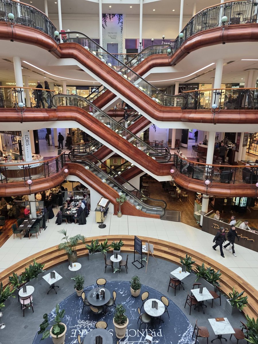 scotland_100's tweet image. Princes Square in Glasgow might be one of the most beautiful shopping centres around ✨

📸 Marion Leslie 

#100Scotland #travel #adventures #scotland #scottishhighlands #VisitScotland #scotlandisnow