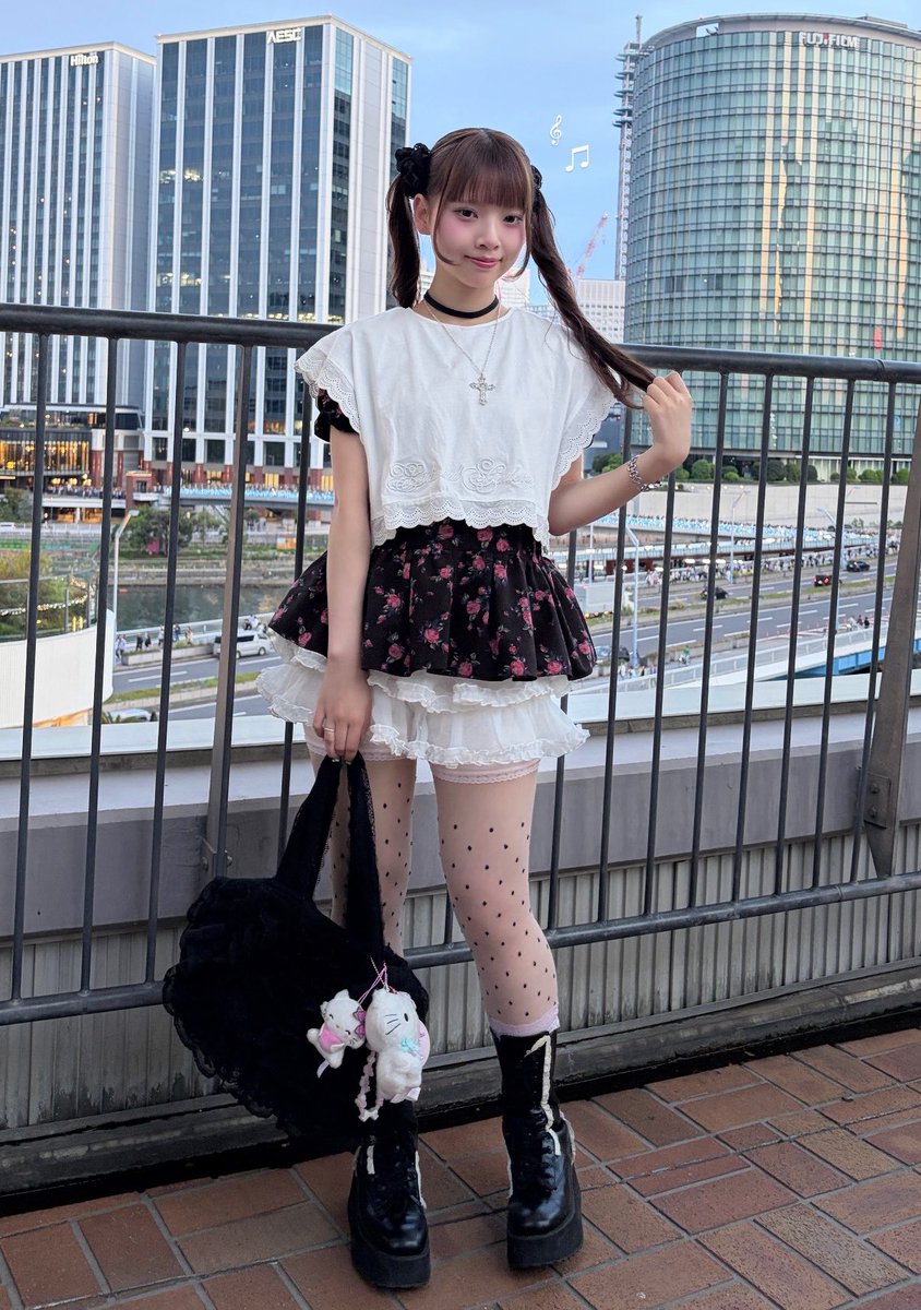 彩羽 tweet media