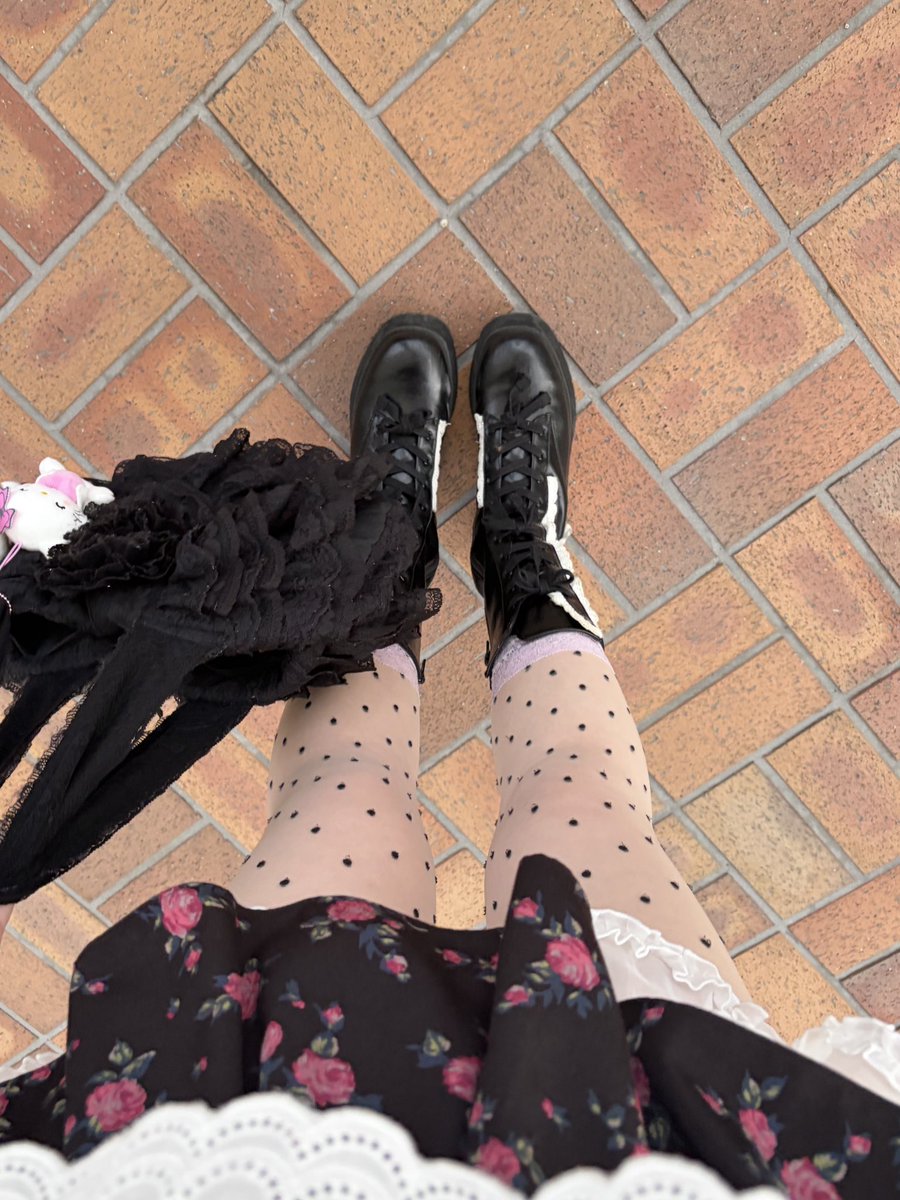 大きな襟かわいいᐡᴗ͈  ̫ ᴗ͈ᐡ🎀
久しぶりのお出かけでしあわせ〜♫